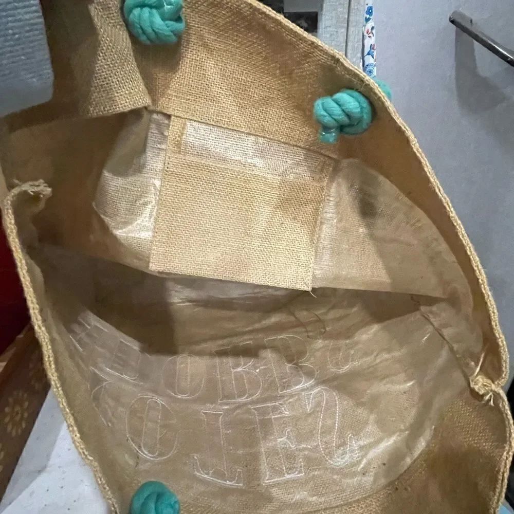 Tote - Picture 5 of 5